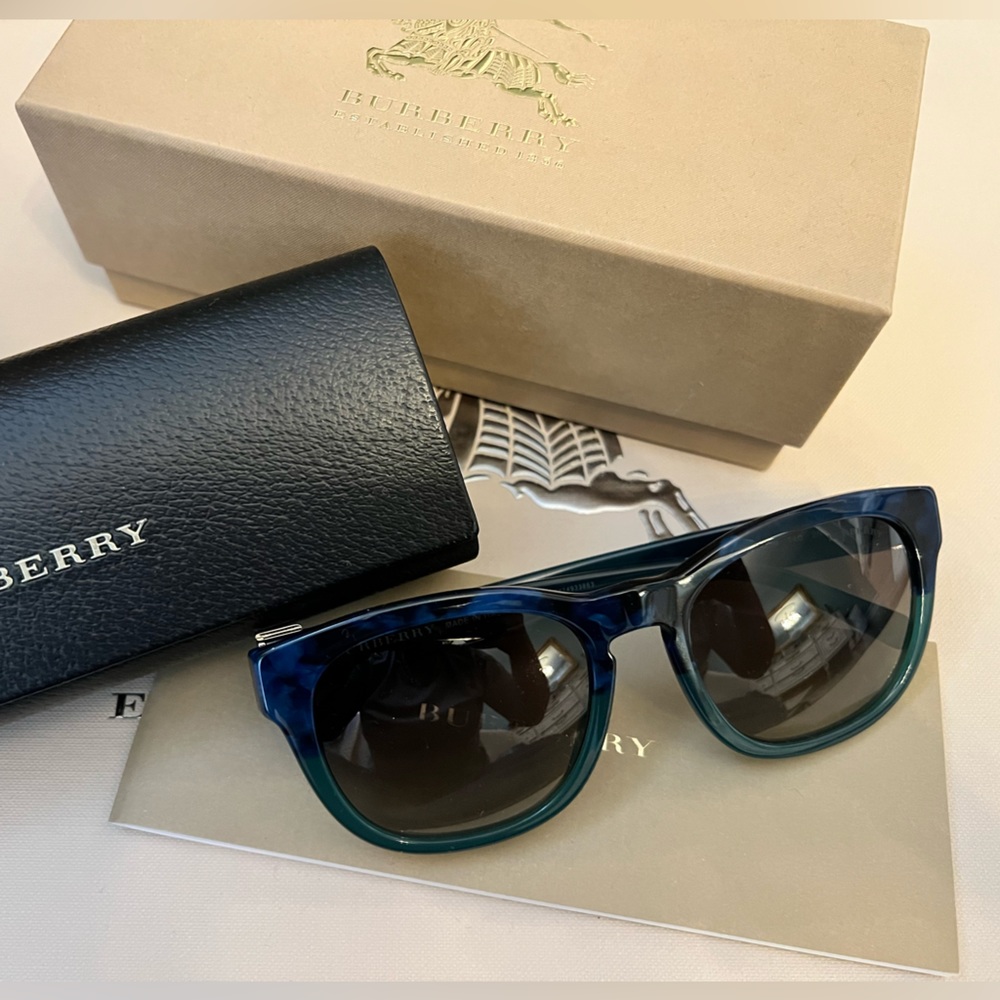 Burberry sunglasses